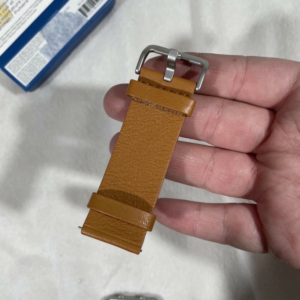 NIB $100 FITBIT‎ [ Size Small ] Blaze Leather Smart BAND ONLY in Carmel - Picture 8 of 12